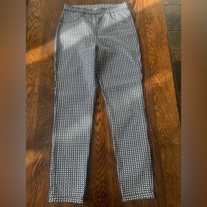 Great Silver Threaded Pattern - good for holidays or anytime - Flat front